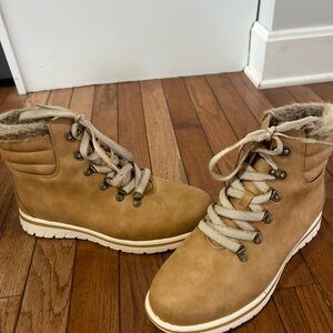 St. John's Bay Tan Ankle Boots with Fur Lining